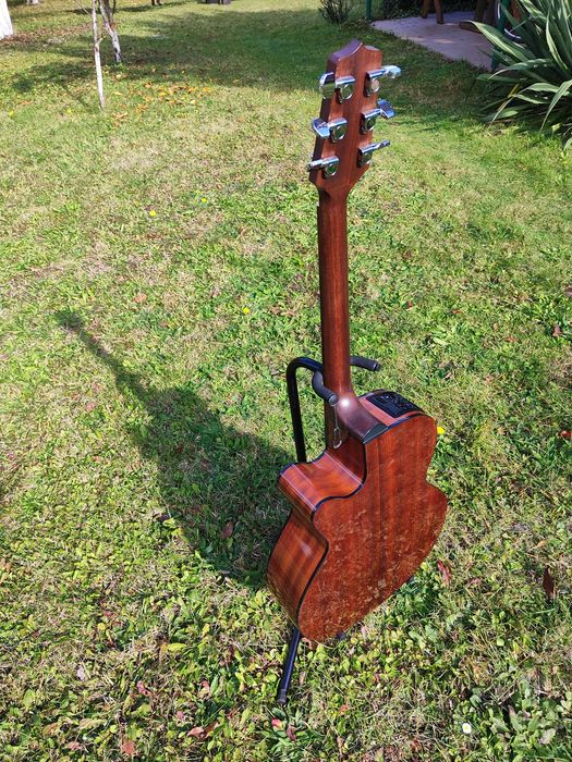 Gitara Takamine EG220C + stojak i inne