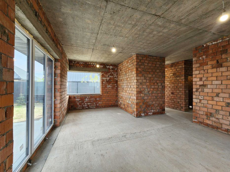 Від забудовника! Продам будинок, газ, світло, вода. Телефонуйте.