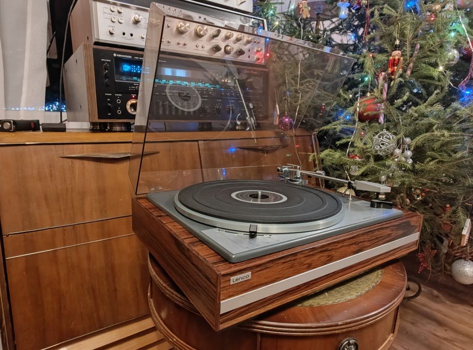 Gramofon LENCO L 75 Made in Switzerland
