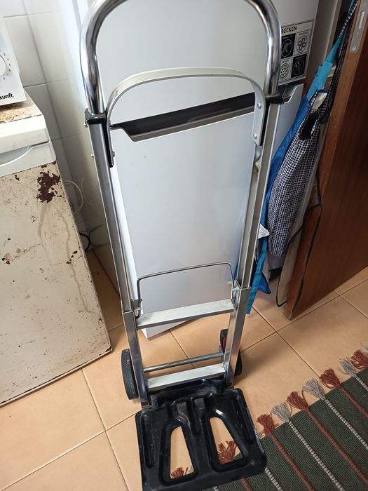 Vendo Carrinho de mão