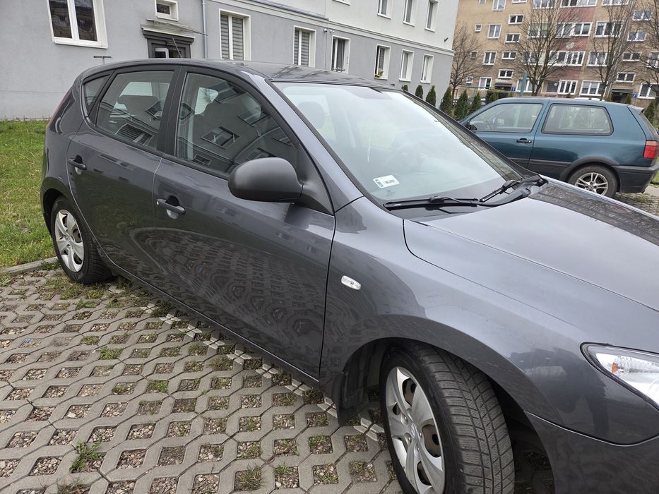 HYUNDAI I30 1.4  Benzyna+GAZ 2009