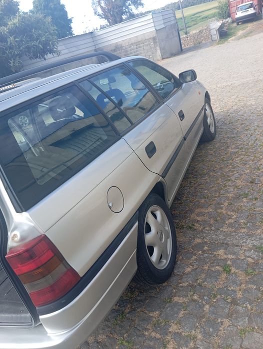 Opel Astra 1.4 gasolina