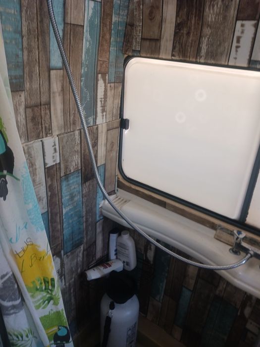 Autocaravana de 7 lugares e 5 dormidas