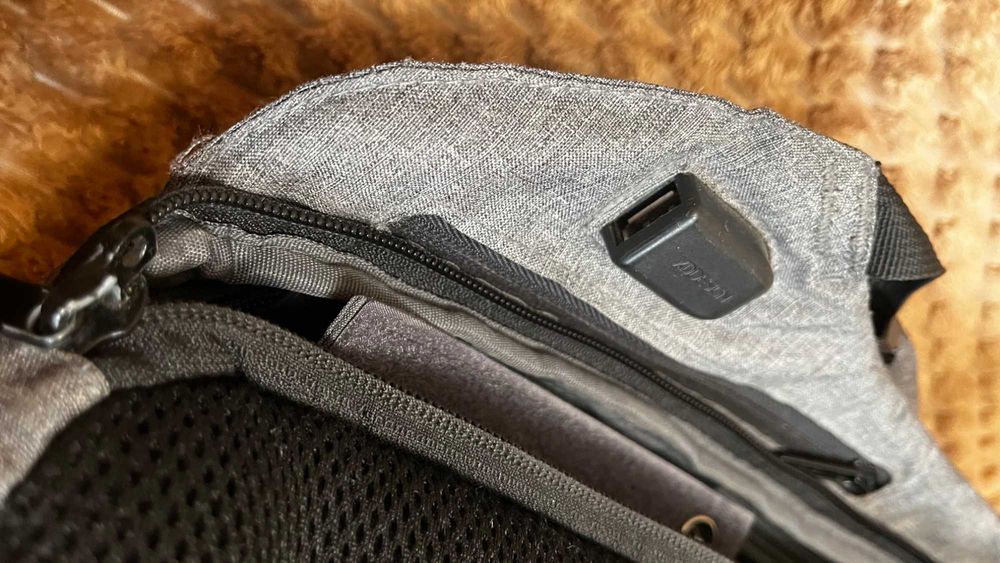 Продам рюкзак XD Design Bobby Hero XL 17" Grey + внутрішні роздільники