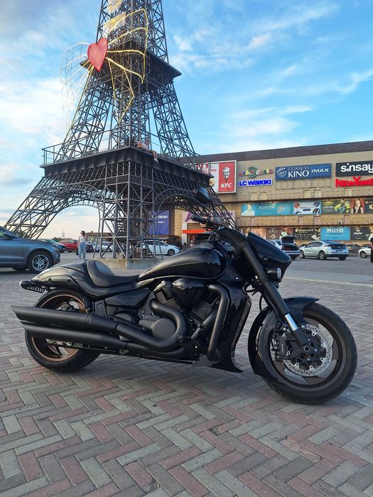 Продам мотоцикл Suzuki Boulevard M109R