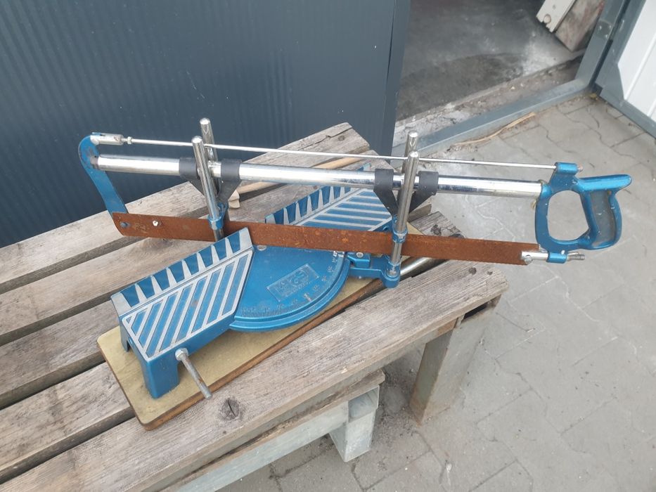 Piła precyzyjna do kątów