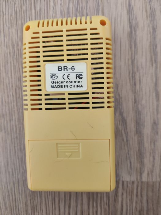 Новый дозиметр счётчик Гейгера радиометр измеритель радиации: 2 500 грн ...