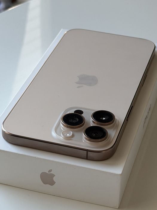 Iphone 16 pro max 256GB bateria 96%