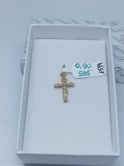 Złoty wisiorek krzyżyk złoto 585