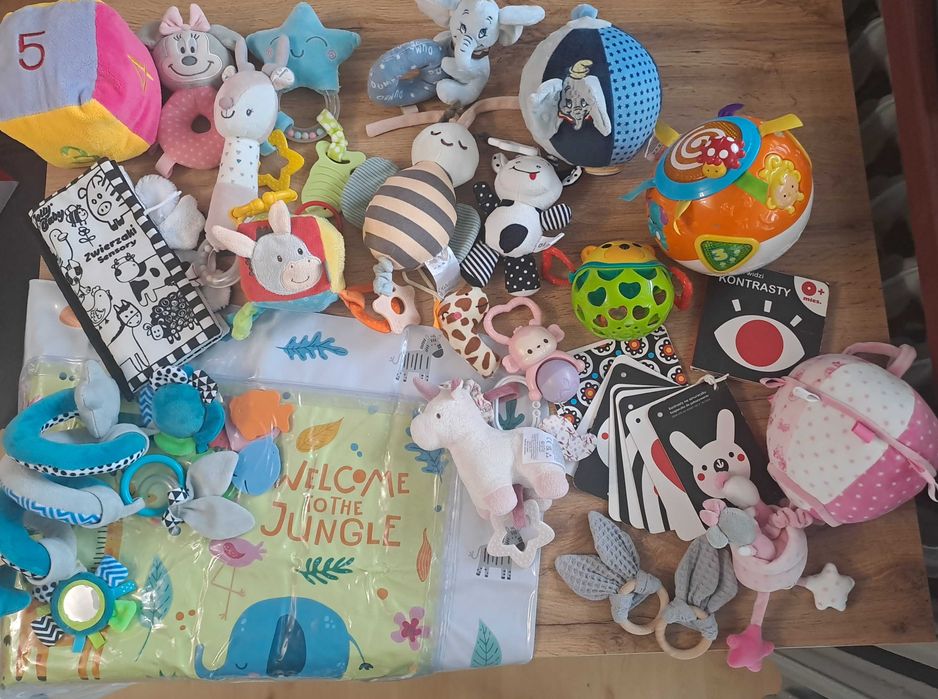 Zestaw zabawek dla niemowlaka