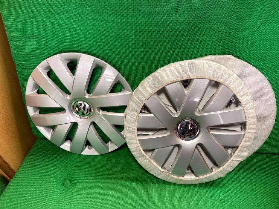 Tampoes originais novos  VW Polo 15