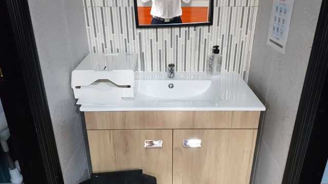 ESTABELECIMENTO COMERCIAL / PADARIA e PASTELARIA Equipada – 132 M2 + Estacionamento – Aguada de Baixo