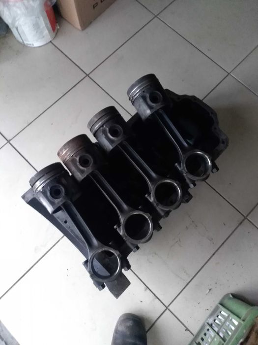 Sprzedam części do silnika Perkins 4