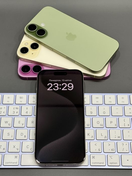 iPhone 15 Pro 256GB Natural Titanium (100% батарея, Wi-Fi версія)