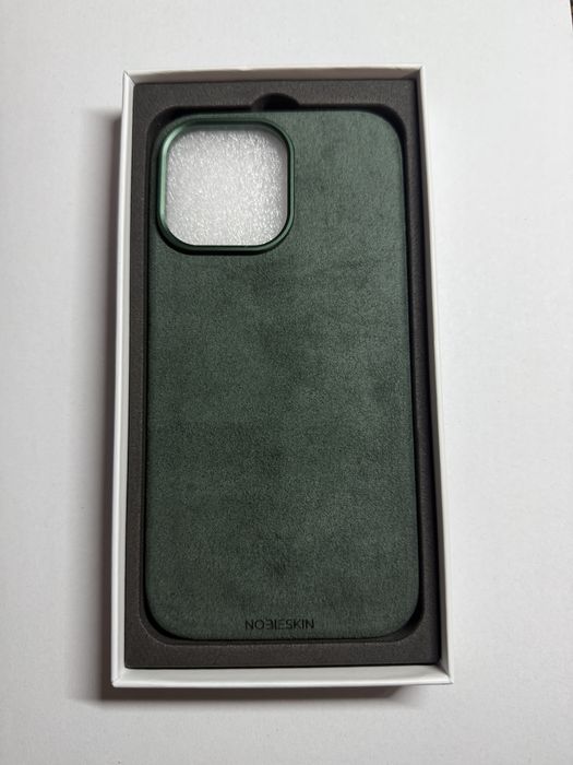 Case na Iphone 14 ProMax z alkanatry Nobleskin zielony