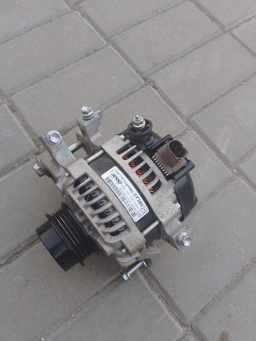 Sprzedam alternator Yaris 1,5