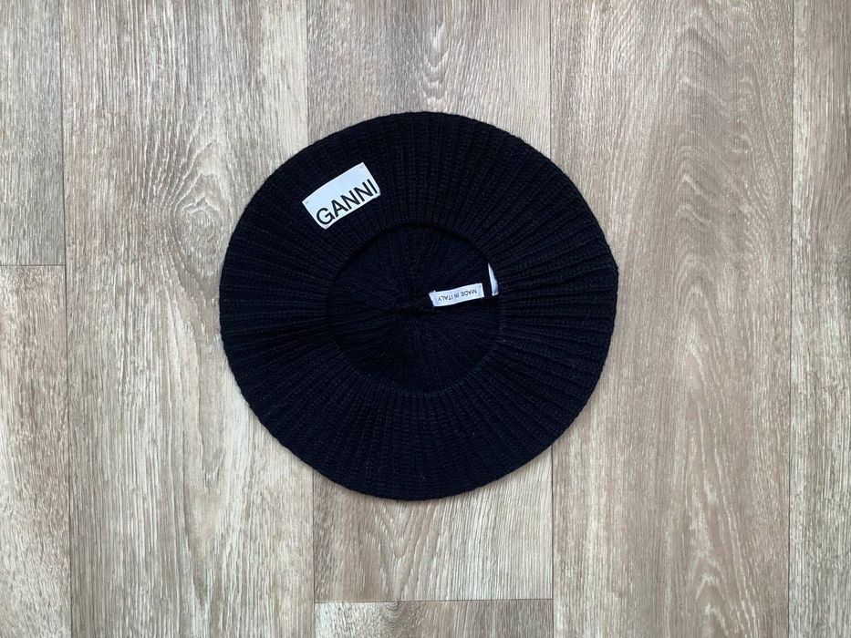 Оригінальний Берет Ganni Women’s Wool Rib Knit Beret Black Italy