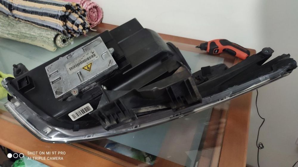 farol xenon esquerdo citroen C6
