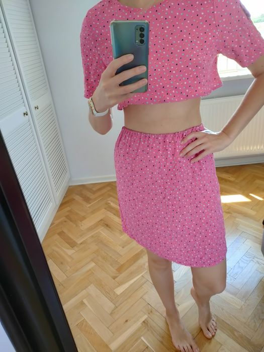 Zestaw Monki crop top i spódnica