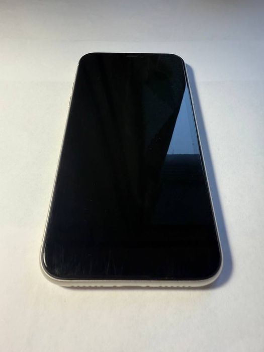 Продається IPhone 11