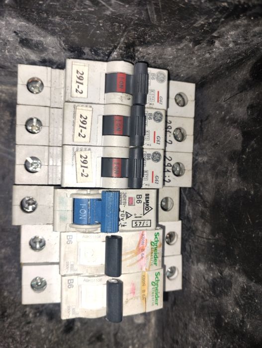 Bezpieczniki używane b6 6szt