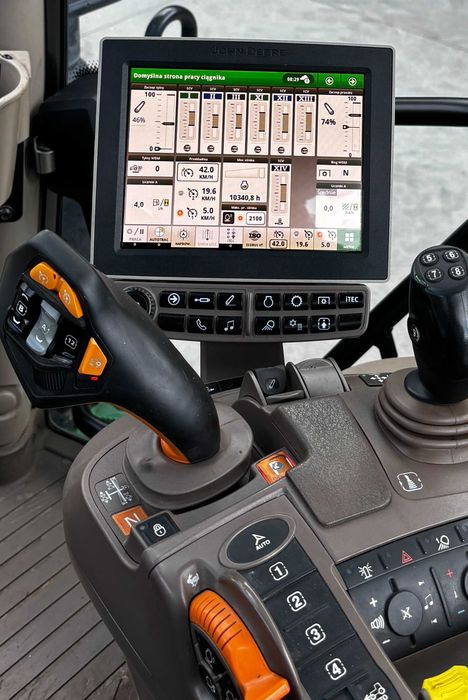 John Deere 6145R GPS CommandPRO