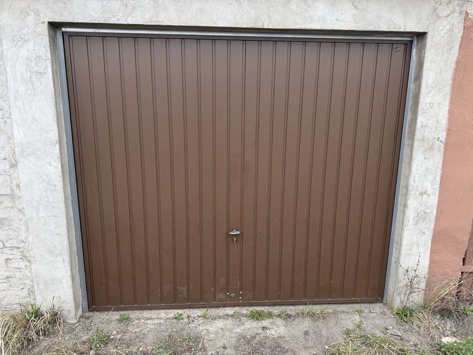 Sprzedam garaż murowany (magazyn)