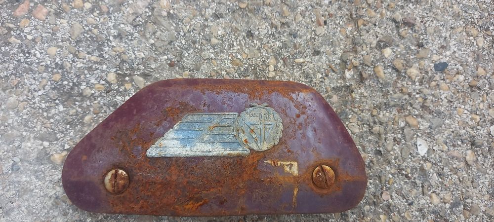 Peças de motorizada antiga