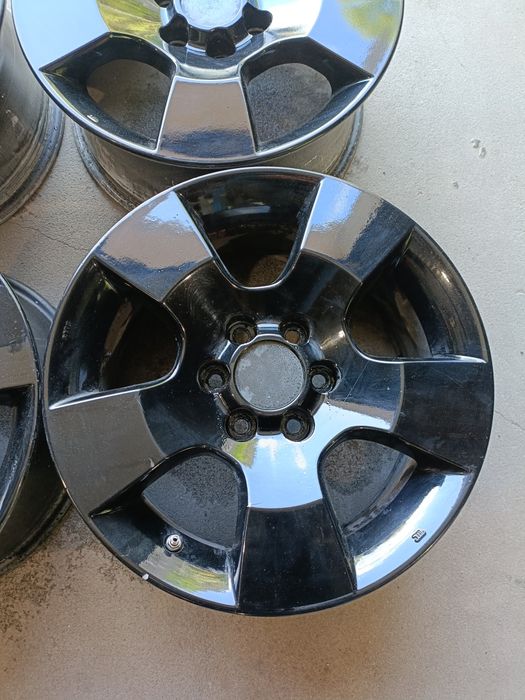 Felgi Nissan Navara Frontier 16" 6x114 7j ET30