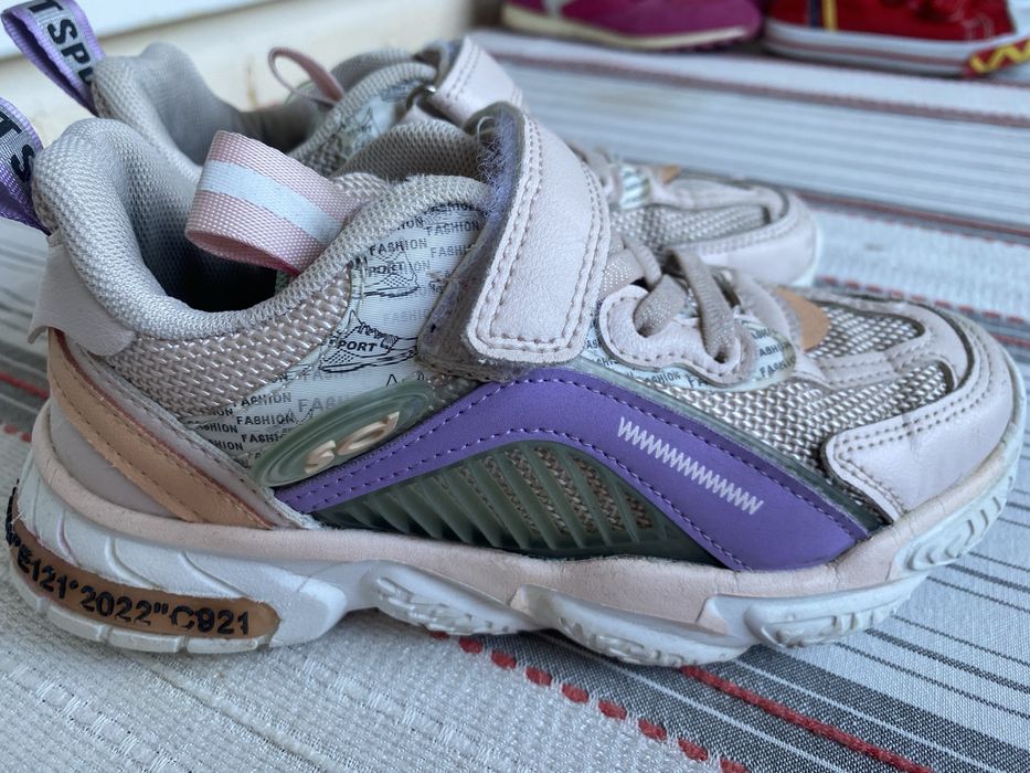 Кросівки для дівчинки р. 32