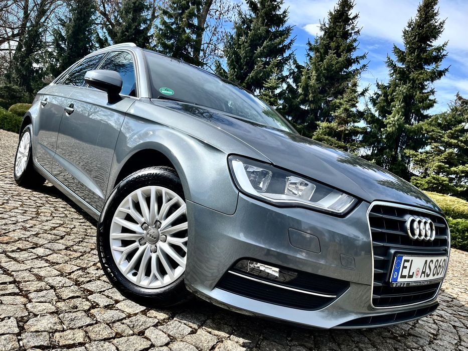 Audi A3 Sportback STronic-Skóry-Navi-PDC-Tempo-Alu16+Zima-DriveSe-HOLOGRAM-Serwis-PIĘKNA