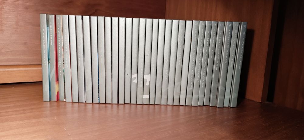Coleção 30 CDs Mozart com livro 250 Aniversário