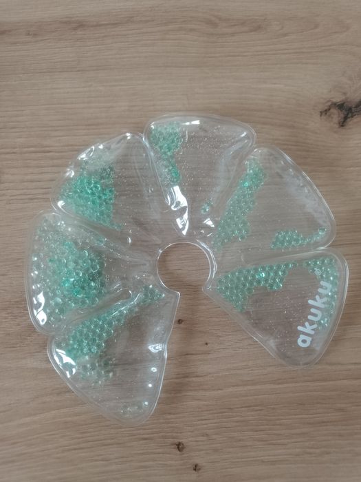 Okłady żelowe na piersi Akuku