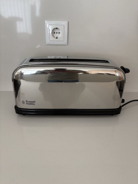 Torradeira Russel Hobbs