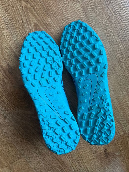 Сороконожки Nike Mercurial Superfly 8 Club TF футбольные бусты копочки