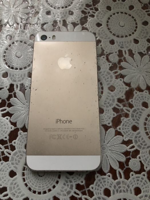 Телефони на запчастини