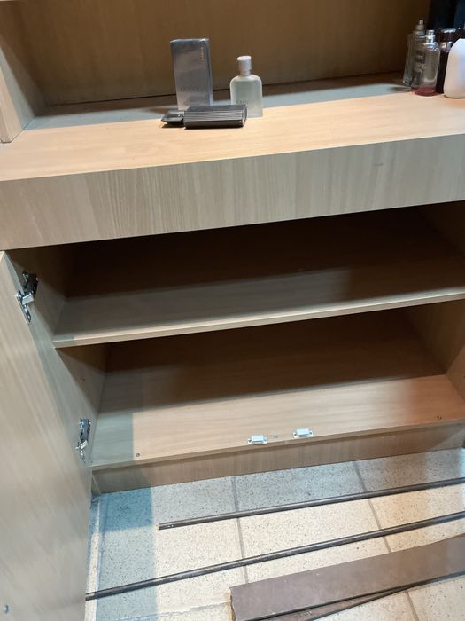 Торгові стелажі 1000грн