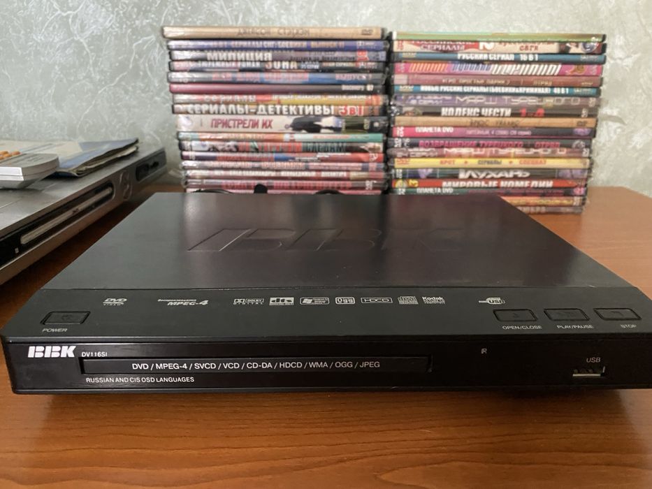 DVD-плеер    BBK