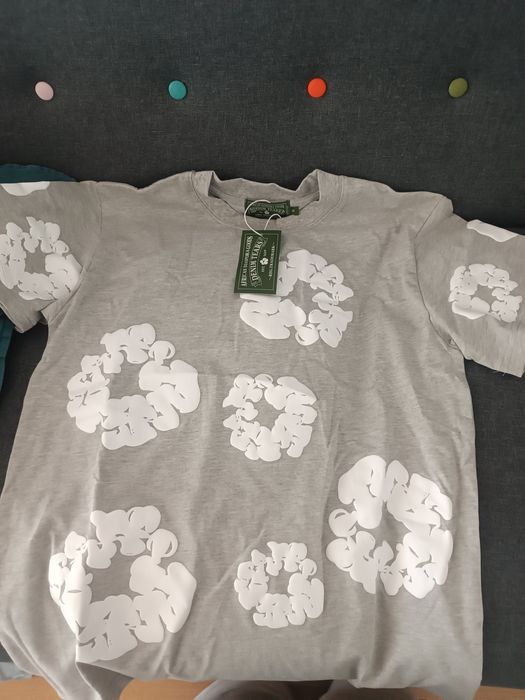T-shirt denim tears