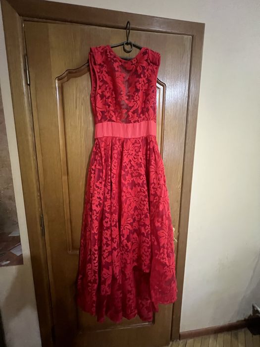 Сукня вечірня, випускний