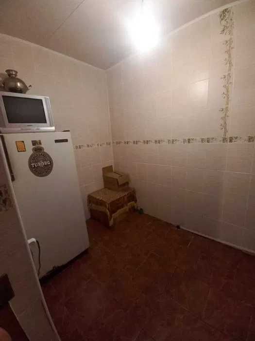 Продам приватний будинок с. Дзвінкове.Гараж,колодязь,альтанка,газ