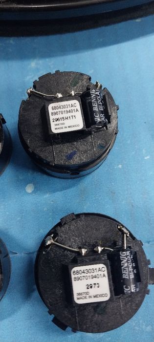 Jeep grand cherokee wk2 dodge chrysler динамик сабвуфер 05035130AC har