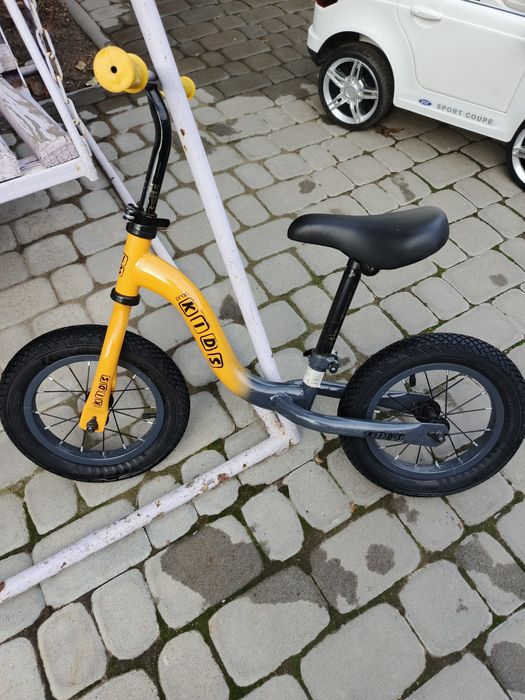 Беговел PROFI KIDS черно-желтый ML1201A-7