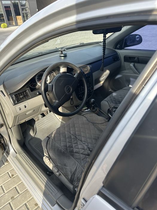 Chevrolet  lacetti