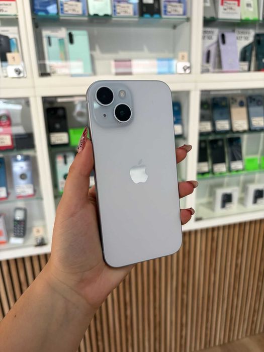 Iphone 15 6/128GB - Usado