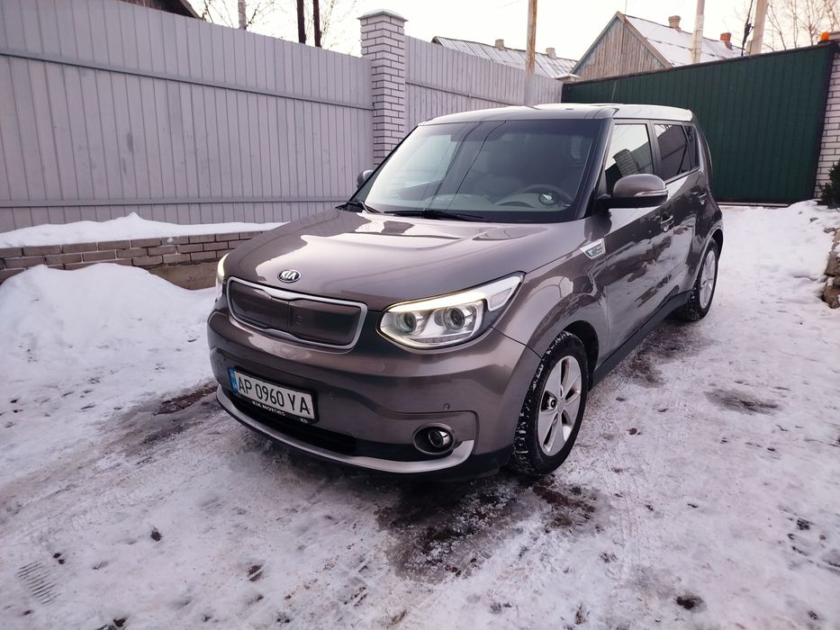 KIA SOULe automatic 2015