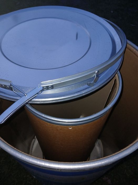 Sprzedam tekturowe beczki