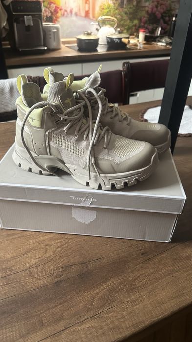 Продам ботинки Tamaris