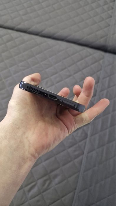 Продаж/обмін Samsung s23 8/128 snapdragon gen2