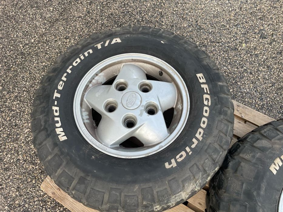 Jantes Land Rover Cyclone + Pneus BF Goodrich Mud Terrain 235X85X16